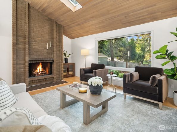 3023 255th Avenue SE, Sammamish WA 98075