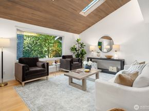 3023 255th Avenue SE, Sammamish WA 98075