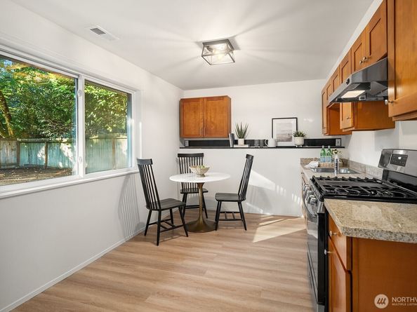 3023 255th Avenue SE, Sammamish WA 98075