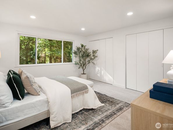 3023 255th Avenue SE, Sammamish WA 98075
