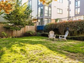 9222 Roosevelt Way NE 203, Seattle WA 98115