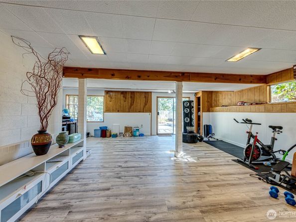 21001 80th Avenue W, Edmonds WA 98026