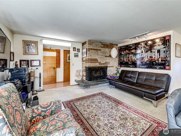 21001 80th Avenue W, Edmonds WA 98026