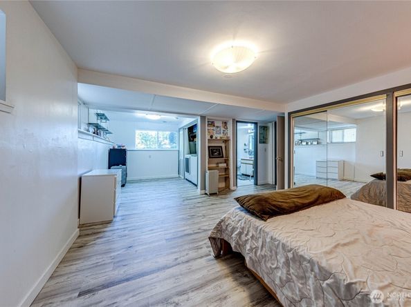 21001 80th Avenue W, Edmonds WA 98026