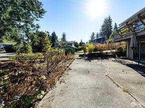 21001 80th Avenue W, Edmonds WA 98026