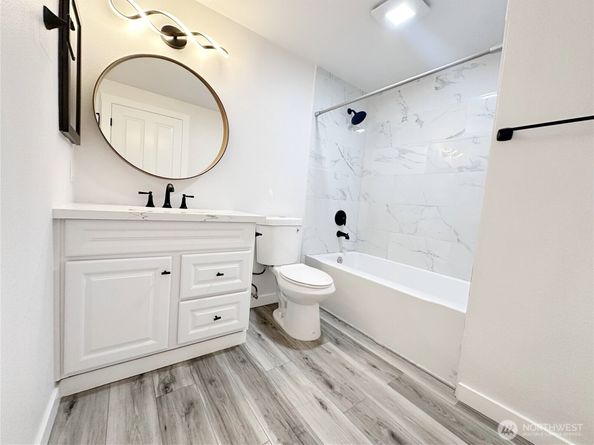 901 Sunset Boulevard NE D113, Renton WA 98056