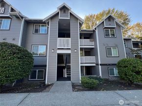 901 Sunset Boulevard NE D113, Renton WA 98056