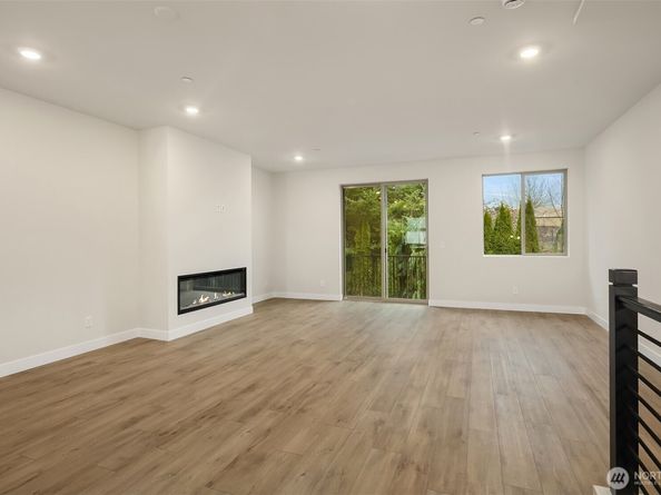 26584 NE 143rd Street NE 2B, Duvall WA 98019