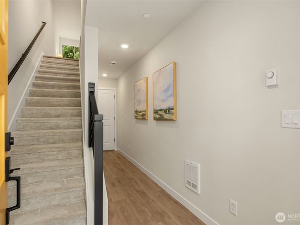 26584 NE 143rd Street NE 2B, Duvall WA 98019