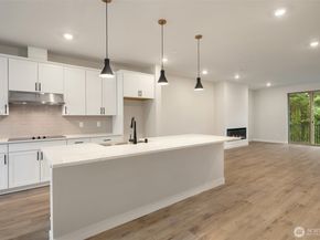 26584 NE 143rd Street NE 2B, Duvall WA 98019