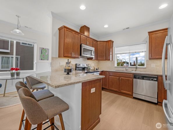 10002 13th Avenue SE, Everett WA 98208