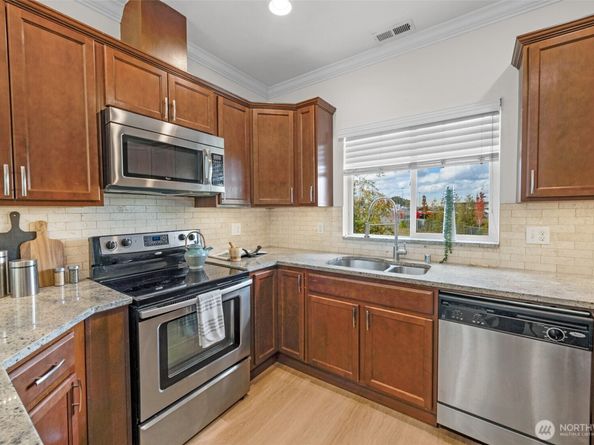 10002 13th Avenue SE, Everett WA 98208
