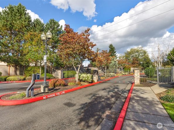 10002 13th Avenue SE, Everett WA 98208