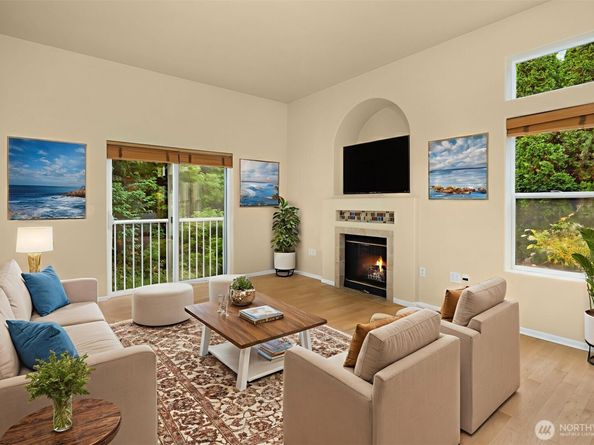 2753 124th Avenue SE, Bellevue WA 98005