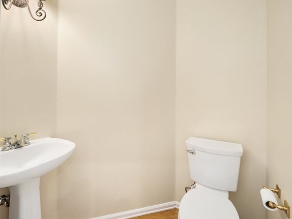 2753 124th Avenue SE, Bellevue WA 98005