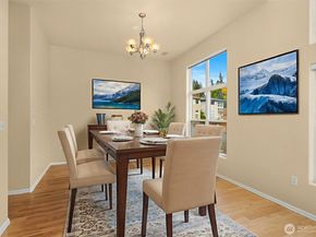 2753 124th Avenue SE, Bellevue WA 98005