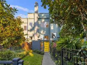 3020 64th Avenue SW B, Seattle WA 98116