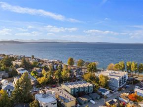 3020 64th Avenue SW B, Seattle WA 98116