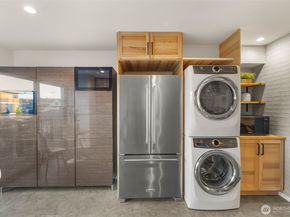 3020 64th Avenue SW B, Seattle WA 98116