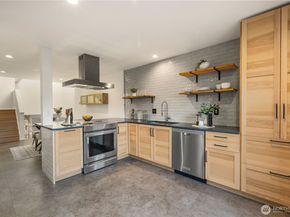 3020 64th Avenue SW B, Seattle WA 98116