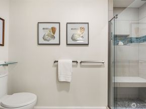 3020 64th Avenue SW B, Seattle WA 98116