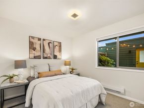 3020 64th Avenue SW B, Seattle WA 98116
