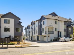 14715 Admiralty Way A4, Lynnwood WA 98087