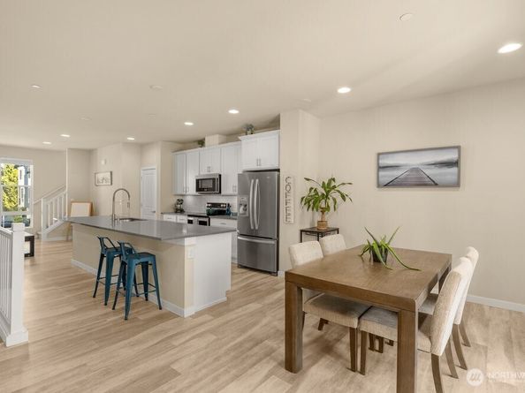 14715 Admiralty Way A4, Lynnwood WA 98087