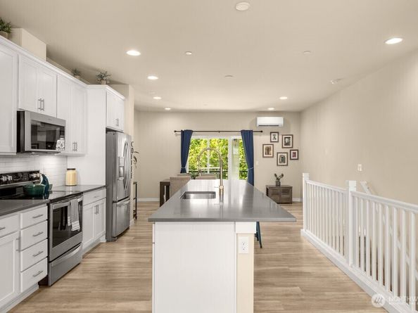 14715 Admiralty Way A4, Lynnwood WA 98087