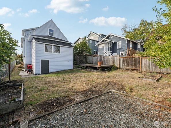 1910 S Lander Street, Seattle WA 98144