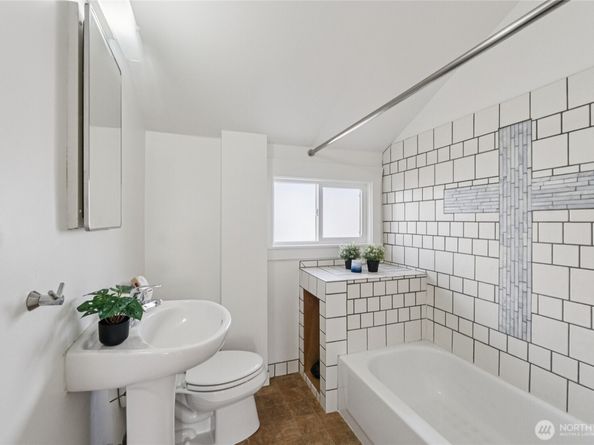 1910 S Lander Street, Seattle WA 98144