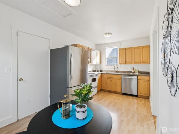 1910 S Lander Street, Seattle WA 98144
