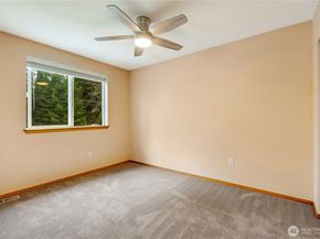 15606 Cascadian Way, Bothell WA 98012