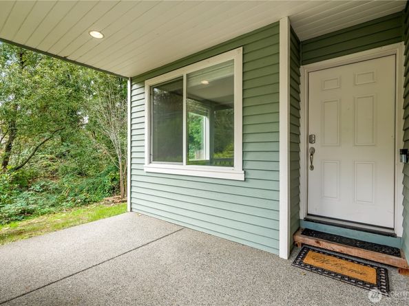 15606 Cascadian Way, Bothell WA 98012