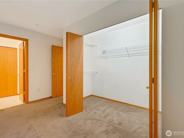 15606 Cascadian Way, Bothell WA 98012