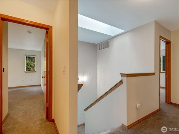 15606 Cascadian Way, Bothell WA 98012
