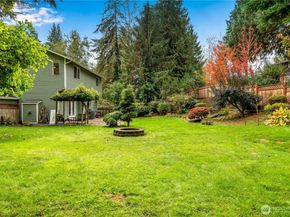 15606 Cascadian Way, Bothell WA 98012