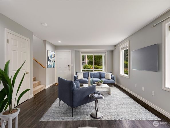 15606 Cascadian Way, Bothell WA 98012