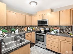 9210 Market Place D104, Lake Stevens WA 98258