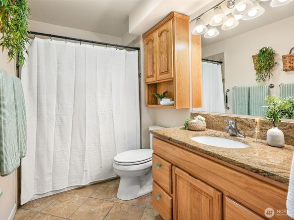 9210 Market Place D104, Lake Stevens WA 98258