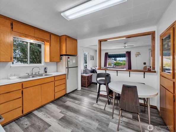 2426 Pine Street, Everett WA 98201