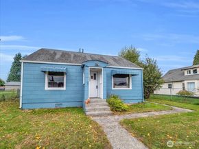2426 Pine Street, Everett WA 98201