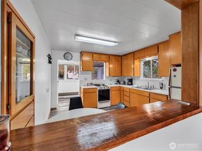 2426 Pine Street, Everett WA 98201