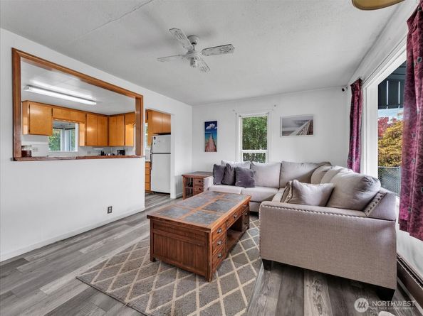 2426 Pine Street, Everett WA 98201