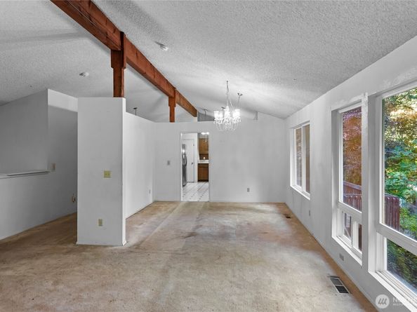 5755 Blakely Avenue NE, Bainbridge Island WA 98110