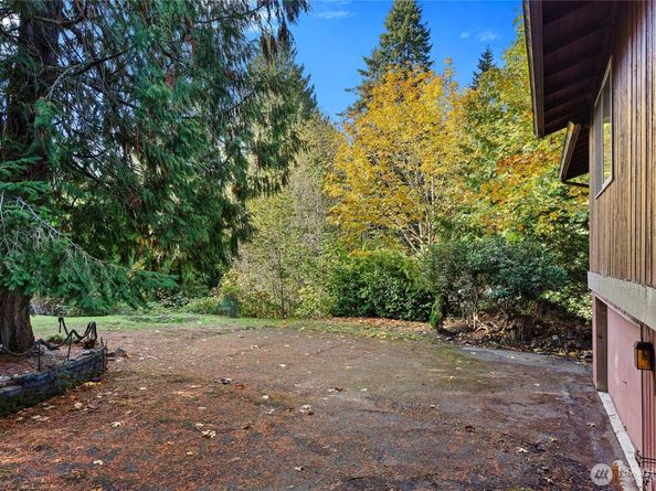 5755 Blakely Avenue NE, Bainbridge Island WA 98110