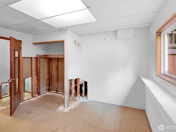 5755 Blakely Avenue NE, Bainbridge Island WA 98110