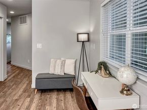 20029 S Danvers Road, Lynnwood WA 98036