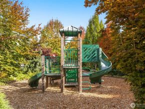 1508 247th Avenue NE, Sammamish WA 98074