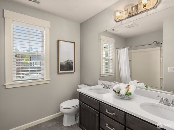 1508 247th Avenue NE, Sammamish WA 98074
